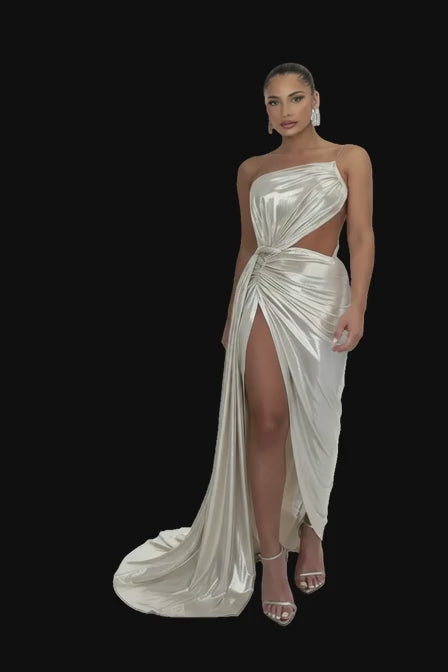 Éclat de Lune Gown– La Belle Soirée Collection